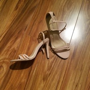 Nude strappy sandal